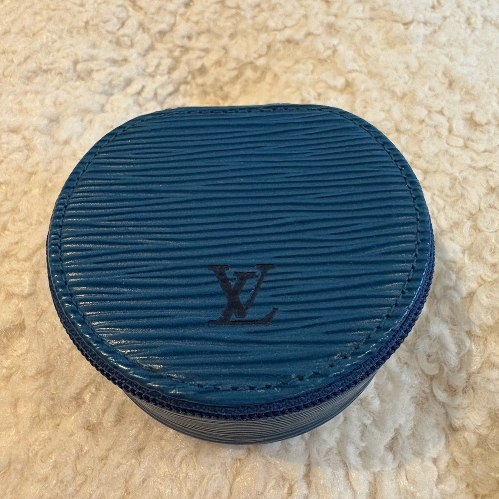 Louis Vuitton Epi Leather Round Case